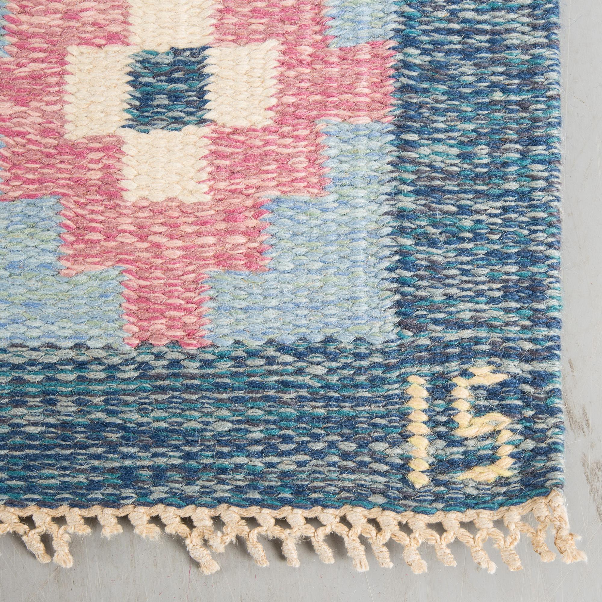 MATTA, rölakan, signerad IS (Ingegerd Silow). Ca 241 x 136 cm.