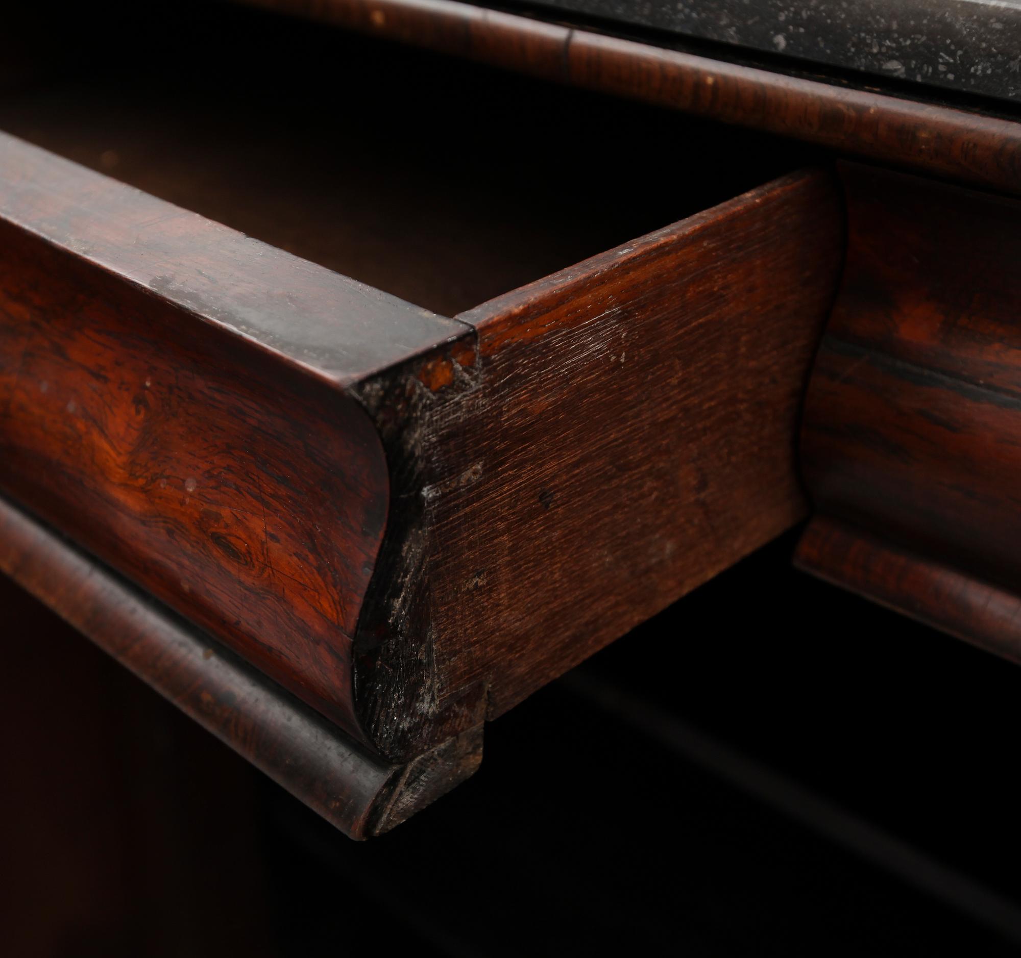 SIDEBOARD, England, 1800-talets andra hälft.