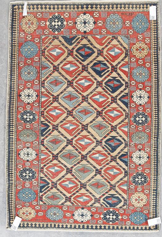 MATTA, semiantik Kaukas, ca 157x105 cm.