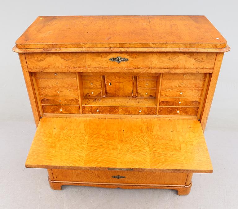 CHIFFONJÉ, 1800-talets mitt.