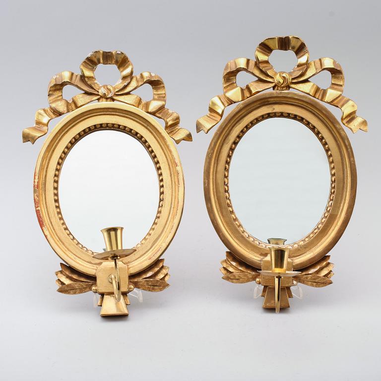 SPEGELLAMPETTER, 1 par, gustaviansk stil,1900-talets andra hälft.