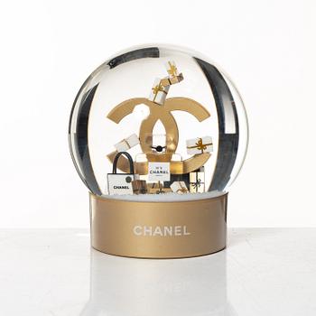 Chanel, snow globe.