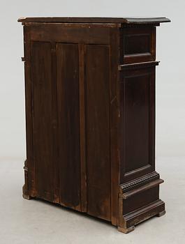SKÅP, renässansstil, 1800-tal.