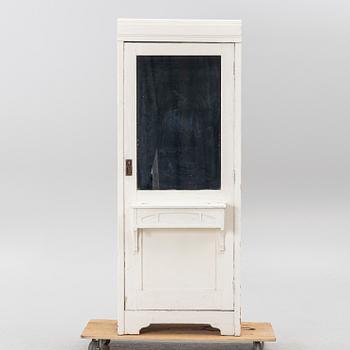 Klädskåp, tidigt 1900-tal.