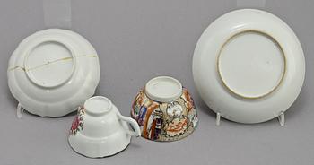 KOPPAR MED FAT, 2 st, porslin, Kina, 1700-tal.
