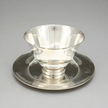 SÅSSKÅL, silver, Erik Löfman GAB 1974. Tot vikt ca 428g.