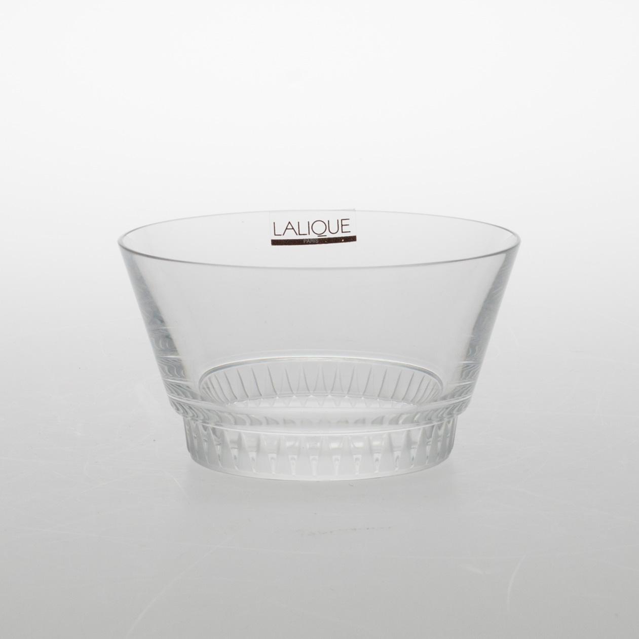 SERVISDELAR, 10 st, "Bourgueil" kristall, etikettmärkta Lalique, Paris, 1900-talets slut.