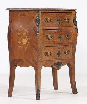 BYRÅ, rokokostil, 1900-tal.