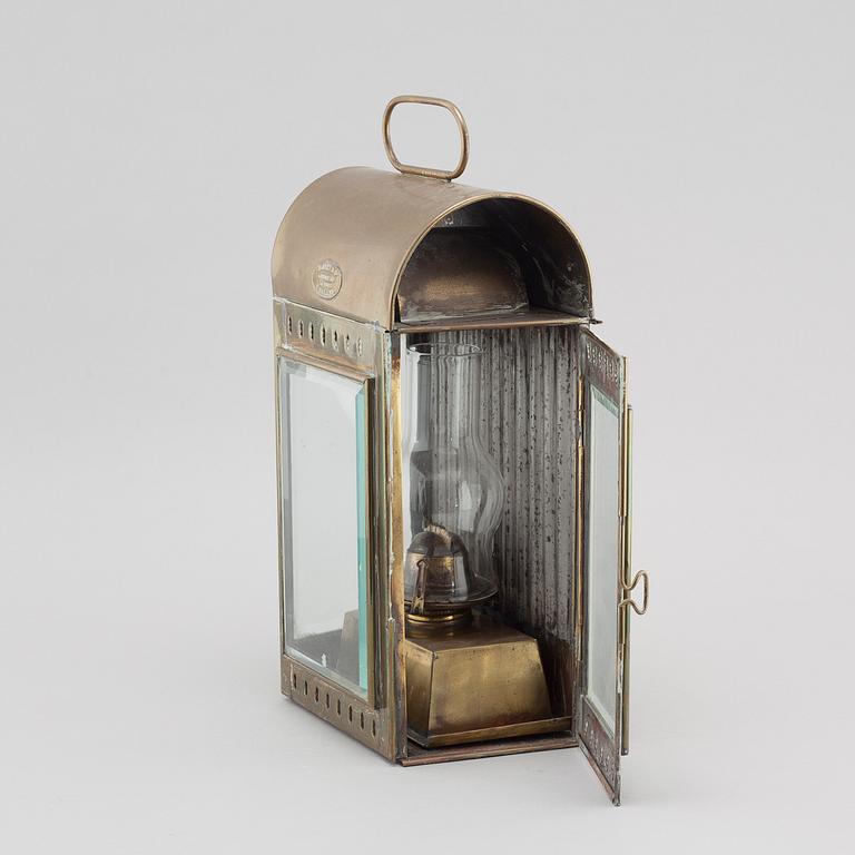 SKEPPSLAMPA, Davey & Co., London, 1900-tal.