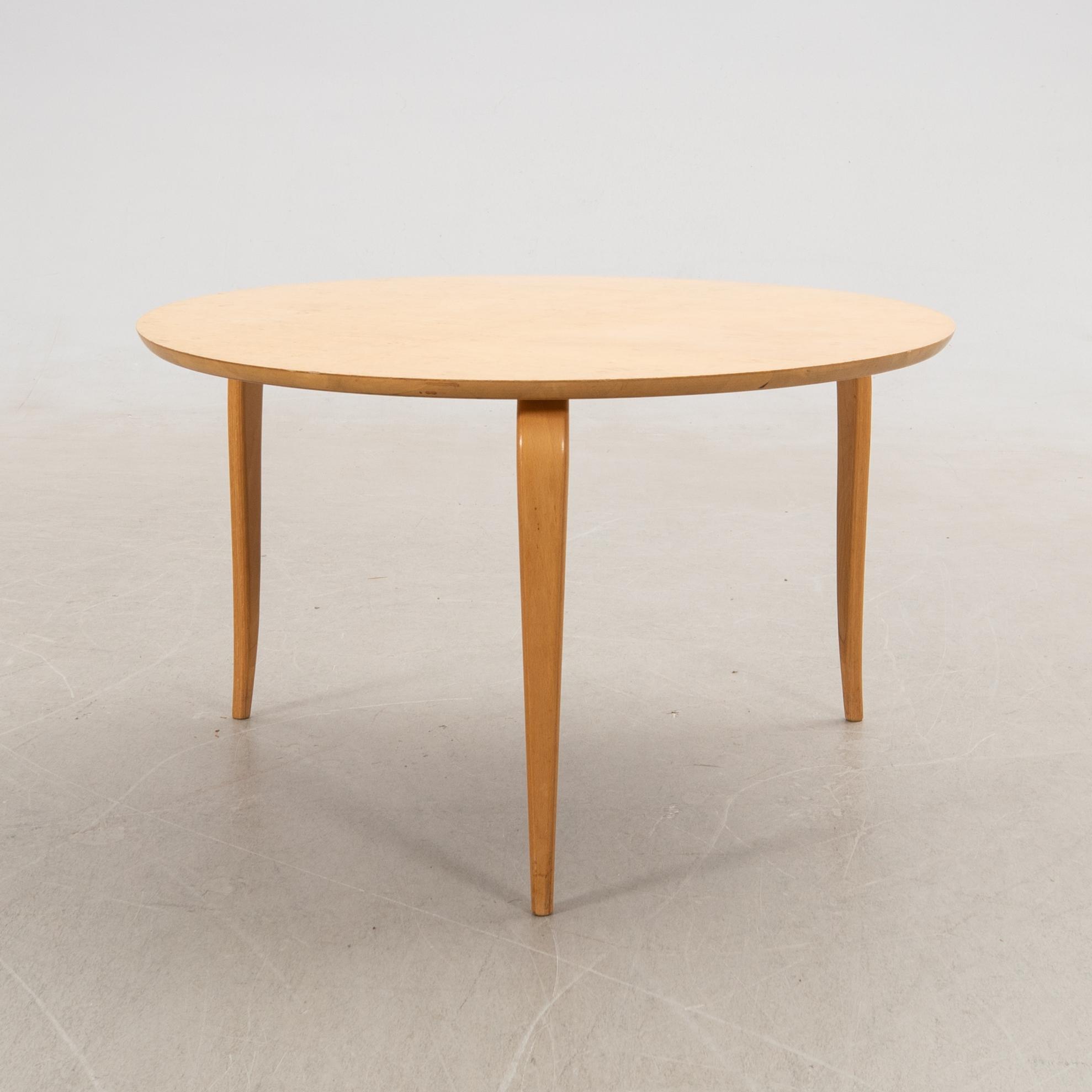 Bruno Mathsson, Soffbord "Annika" för DUX sent 1900-tal.