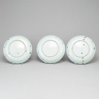 SKÅLFAT, tre stycken, kompaniporslin. Qingdynastin, Qinalong (1736-95).