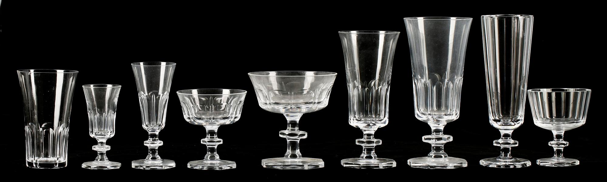 GLASSERVIS, 114 + 14 delar, "Bergh" resp "Karlberg", Elis Bergh, Kosta, 1900-talets mitt.