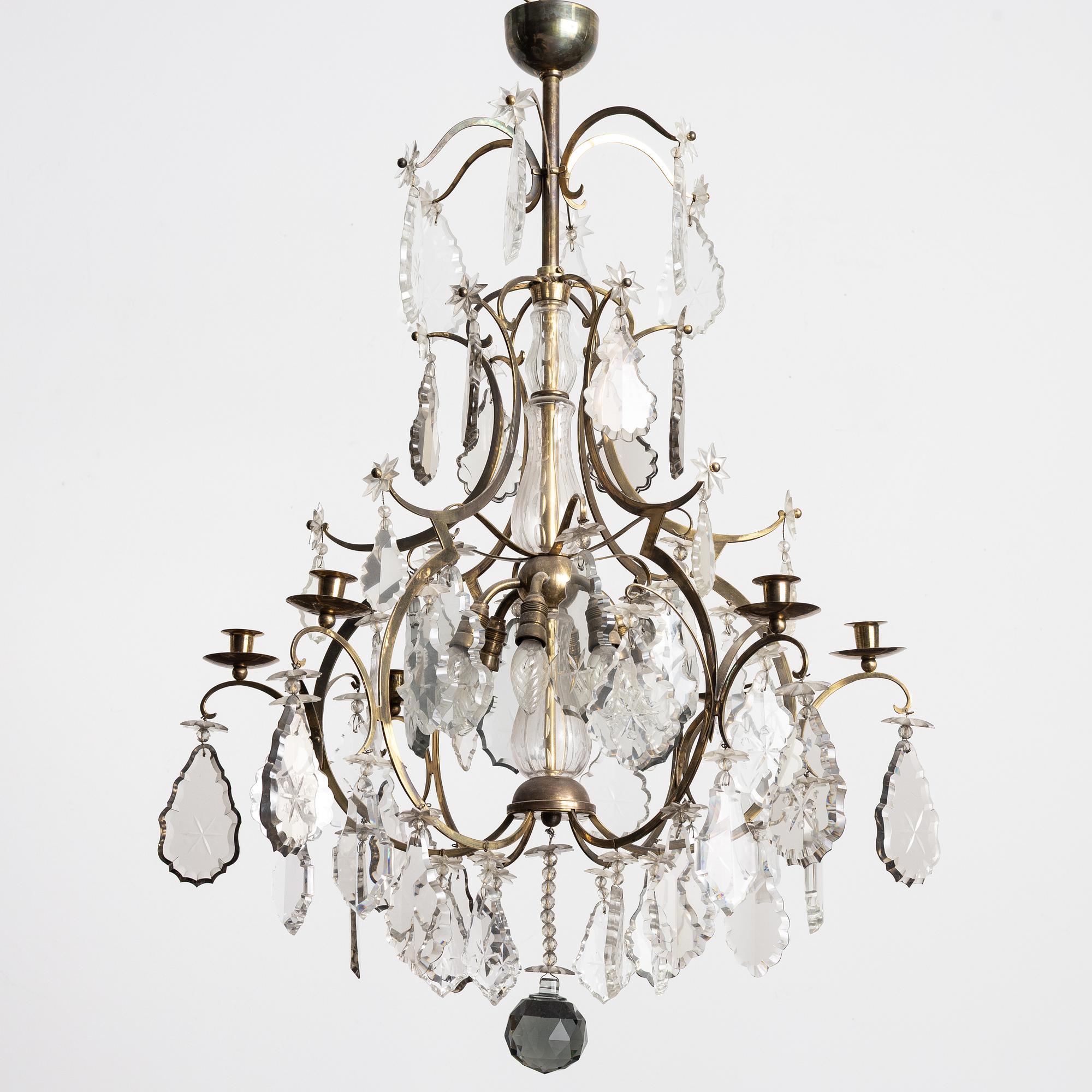 Ljuskrona, rokokostil, 1900-talets första hälft.