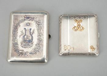 CIGARETTETUIER, 2 st, silver, Moskva 1927-1955 samt Helsingfors 1928. Tot. vikt 275 g.