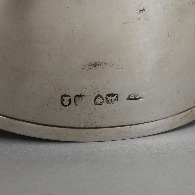 VINKALK, silver, William Bateman, England, 1826. Vikt ca 163 g.