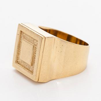 Sormus, 18K kultaa, Tillander 1971.