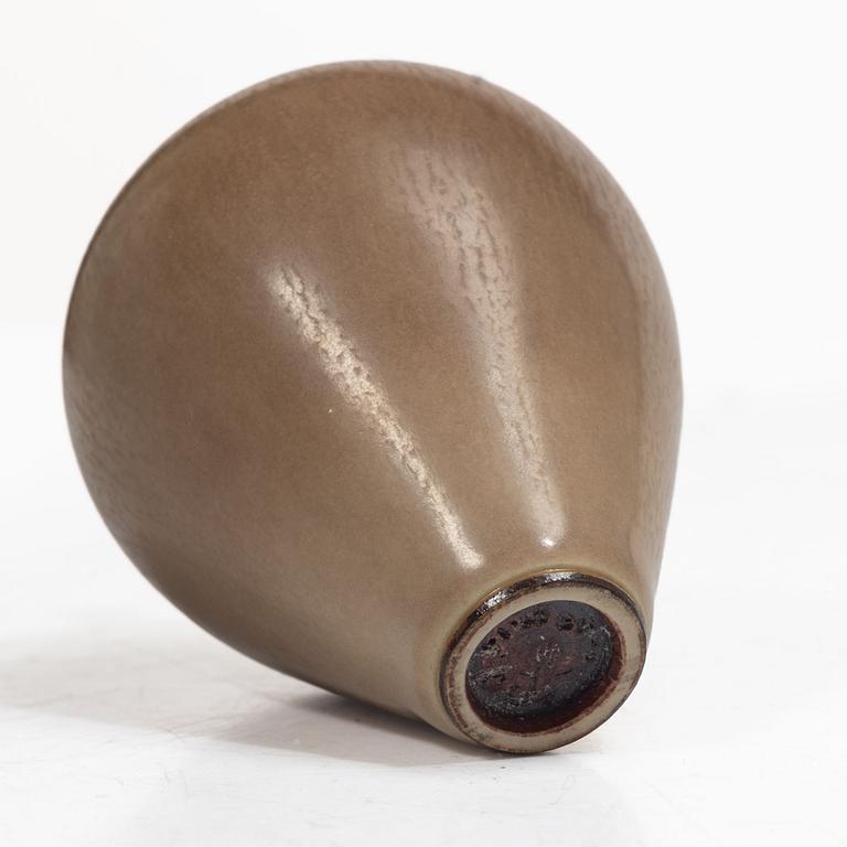 Berndt Friberg, A stoneware miniature vase, stoneware, Gustavsberg Studio.