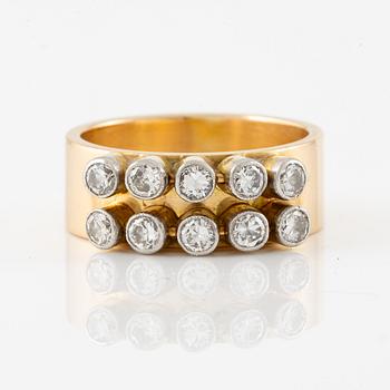 Bengt Liljedahl, a ring 18K gold with round brilliant-cut diamonds, Stockholm 2006.