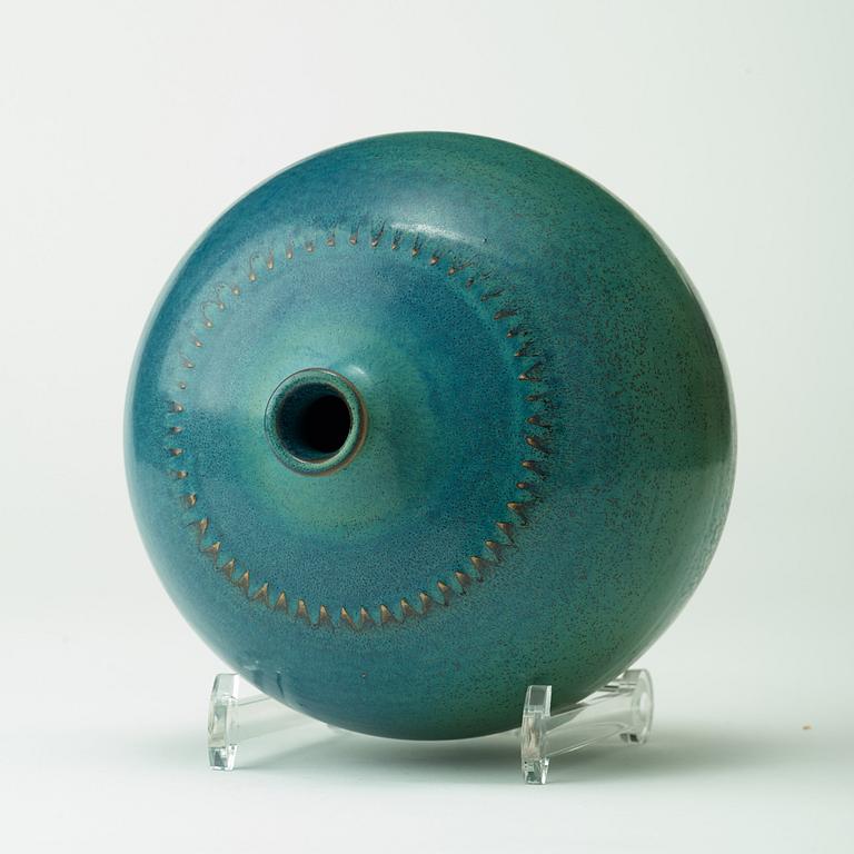 A Stig Lindberg stoneware vase, Gustavsberg's studio, Sweden 1960.