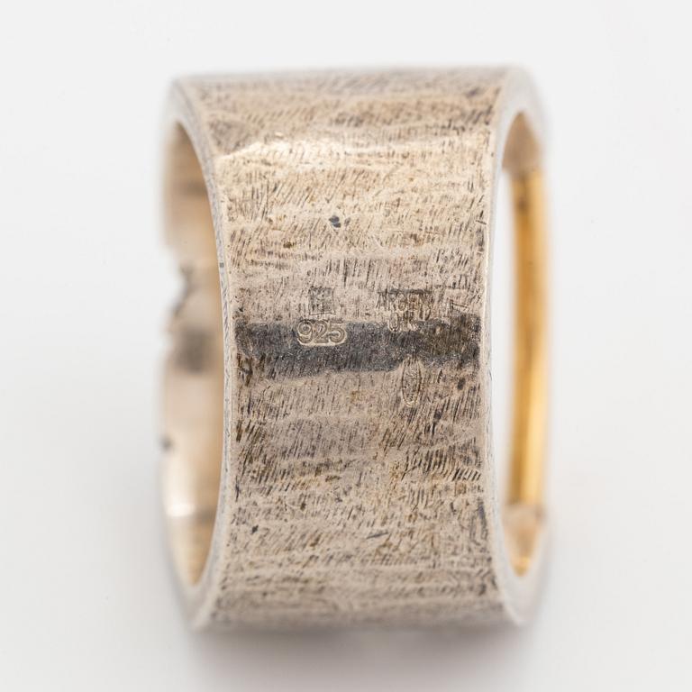 A Tobias Wistisen silver and gold ring.