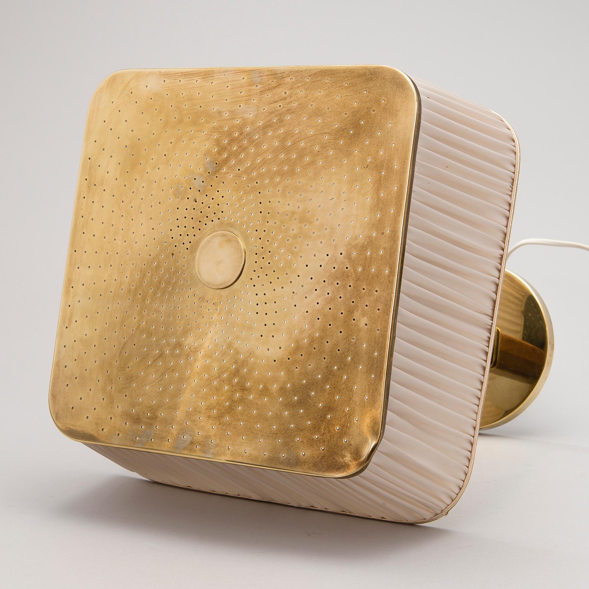 PAAVO TYNELL, BORDSLAMPA, modell 5066, Taito Oy, 1940-tal.