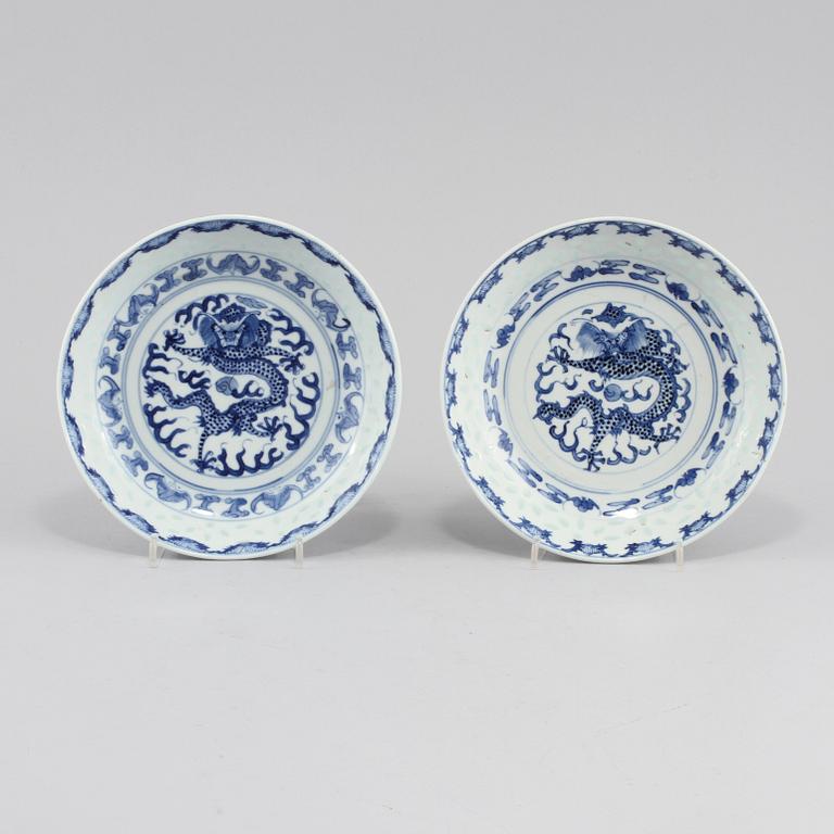 FAT, 2 st, porslin, Kina, Kangxi-stil, 1800/1900-tal.
