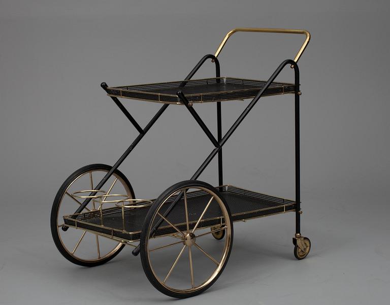 SERVERINGSVAGN, mässing, målad metall. 1950-tal.