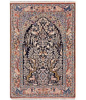 Matta, Isfahan, part silk, ca 159 x 103 cm.