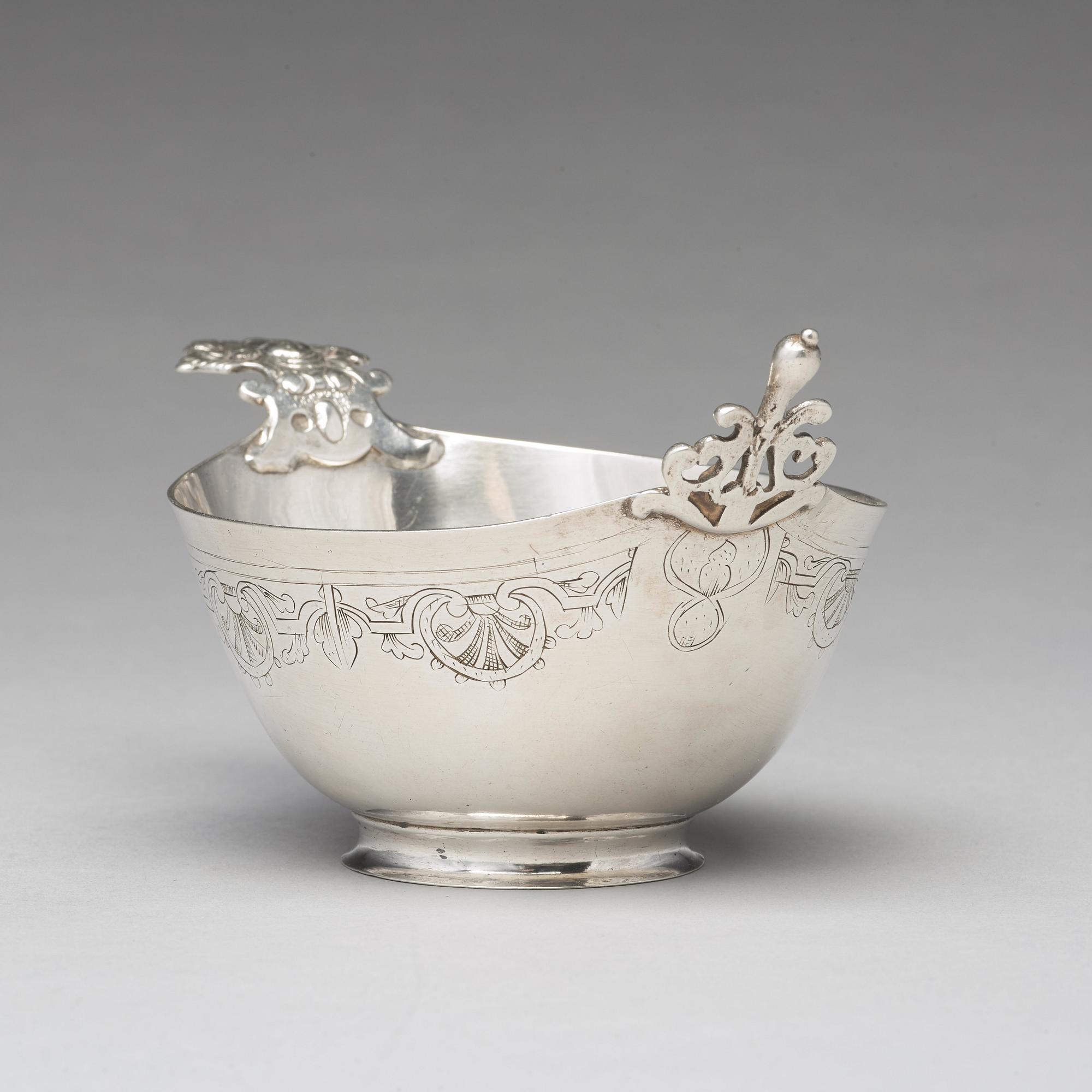 A Swedish 18th century silver brandy-bowl, mark of Daniel Poppelman, Gävle (1744-1764(1771)).