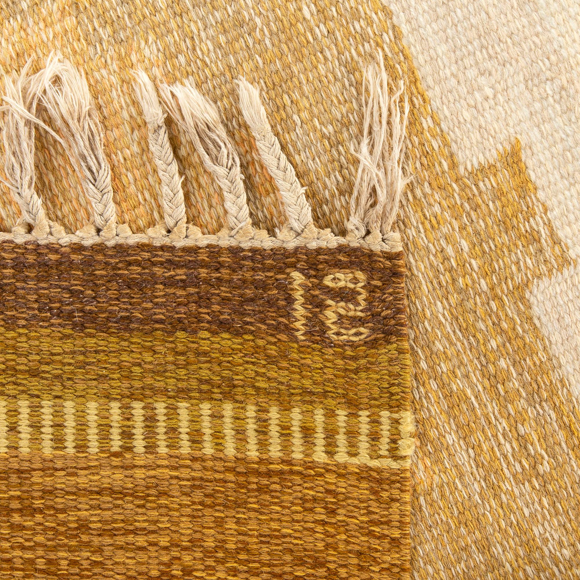 Ingegerd Silow, a signed flat weave carpet ca 280 x 193 cm.