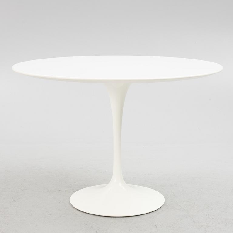 Eero Saarinen, a 'Tulip' dining table, Knoll International.