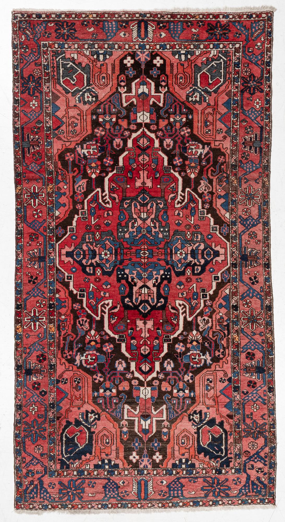 Rug, Nahavad, approx. 300 x 196 cm.