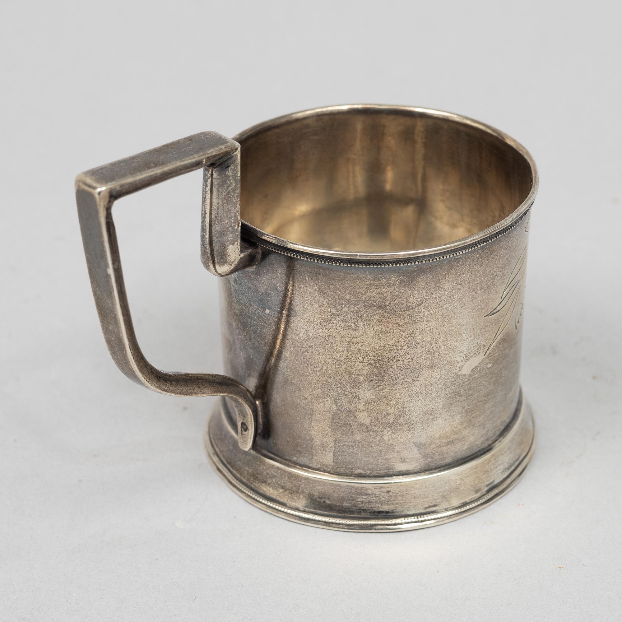 Teglashållare, silver, kontrollmästarstämpel A. Skovronsky, Moskva 1896.