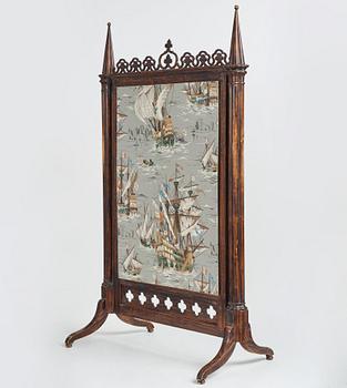 A Russian Gotic revival fire guard.