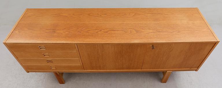 SIDEBOARD, 1900-talets andra hälft.