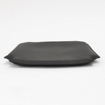 Carl Hansen & son, dynor, 6 st, CH24, Danmark, 2000-tal.