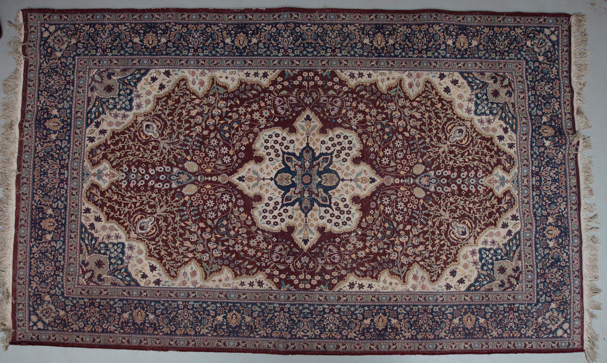 MATTA, 260 x 156 cm.