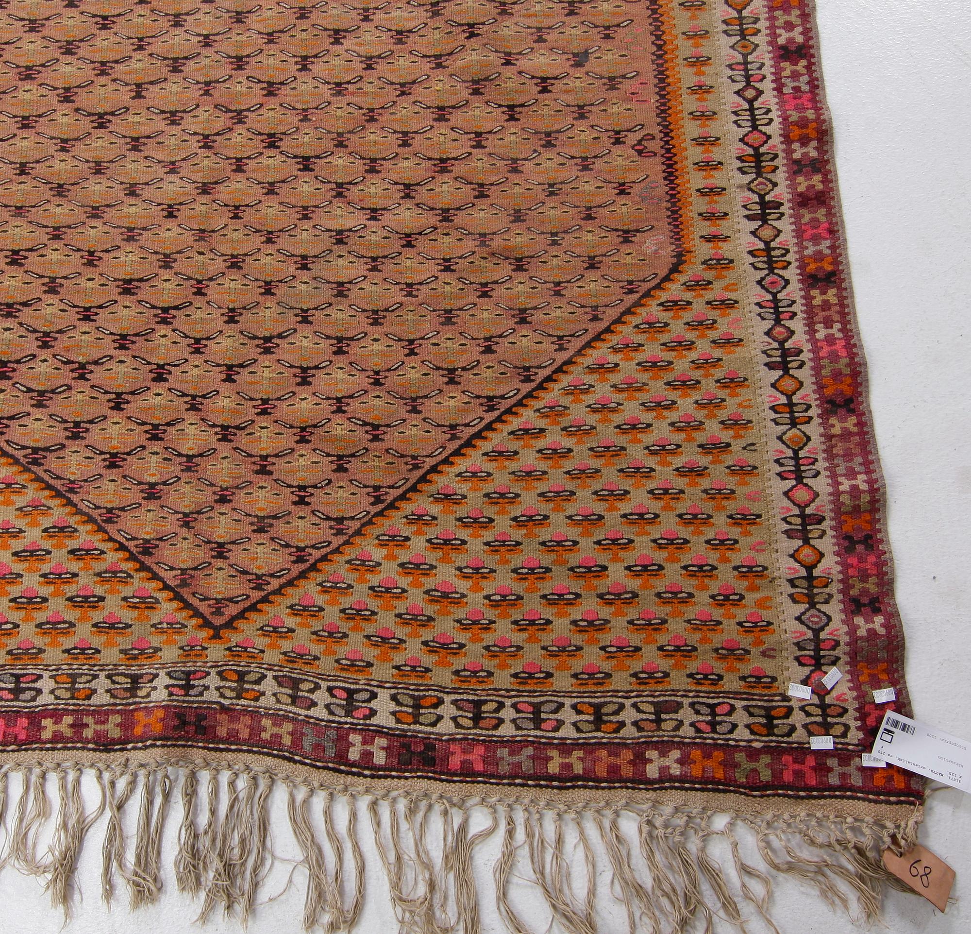 MATTA, orientalisk, ca 270 x 125.