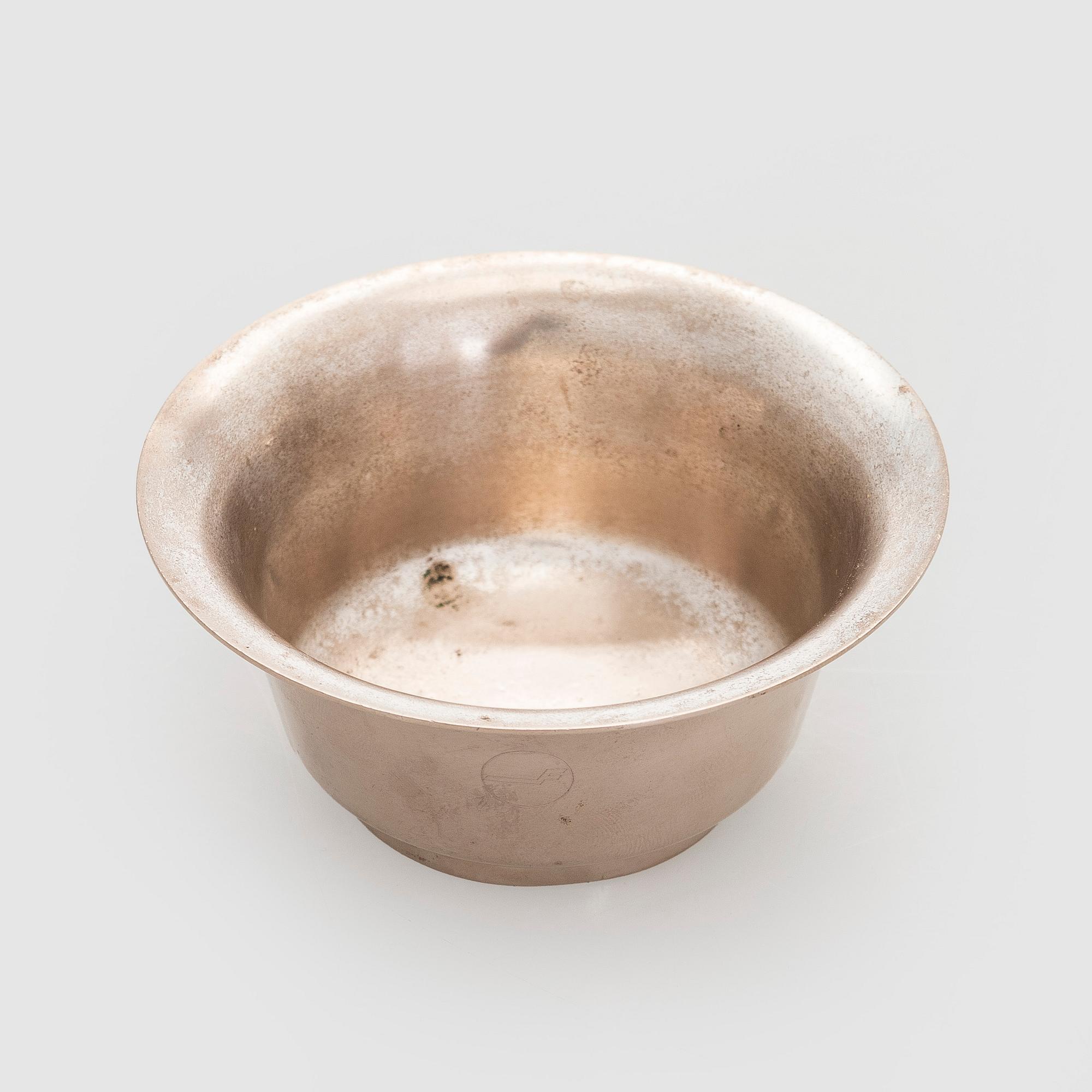 Tapio Wirkkala, A 3-piece serving ware "Cumulus" made to order for Finnair, Kultakeskus (Hopeakeskus). Designed in 1968.