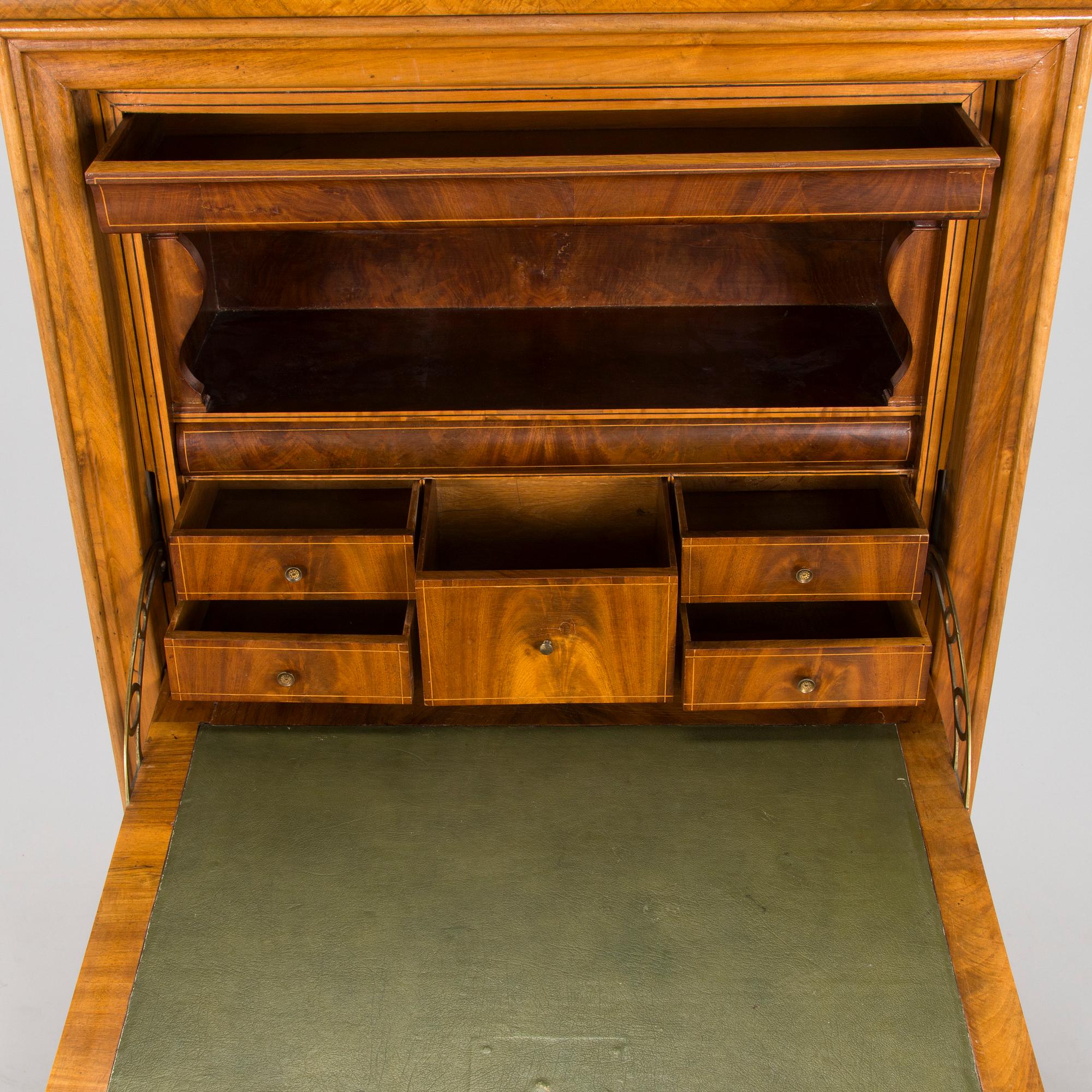 A late 19th century chiffonier.