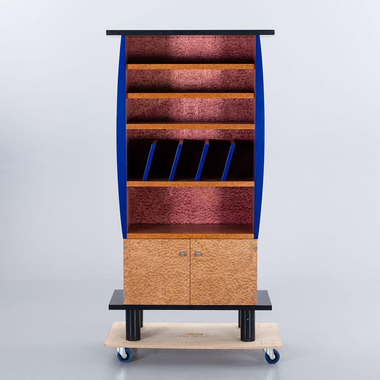 AN ETTORE SOTTSASS AND MARCO ZANINI BOOKSHELF.