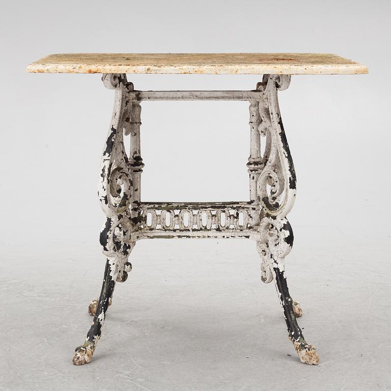 Trädgårdsbord, 1900-talets första hälft.