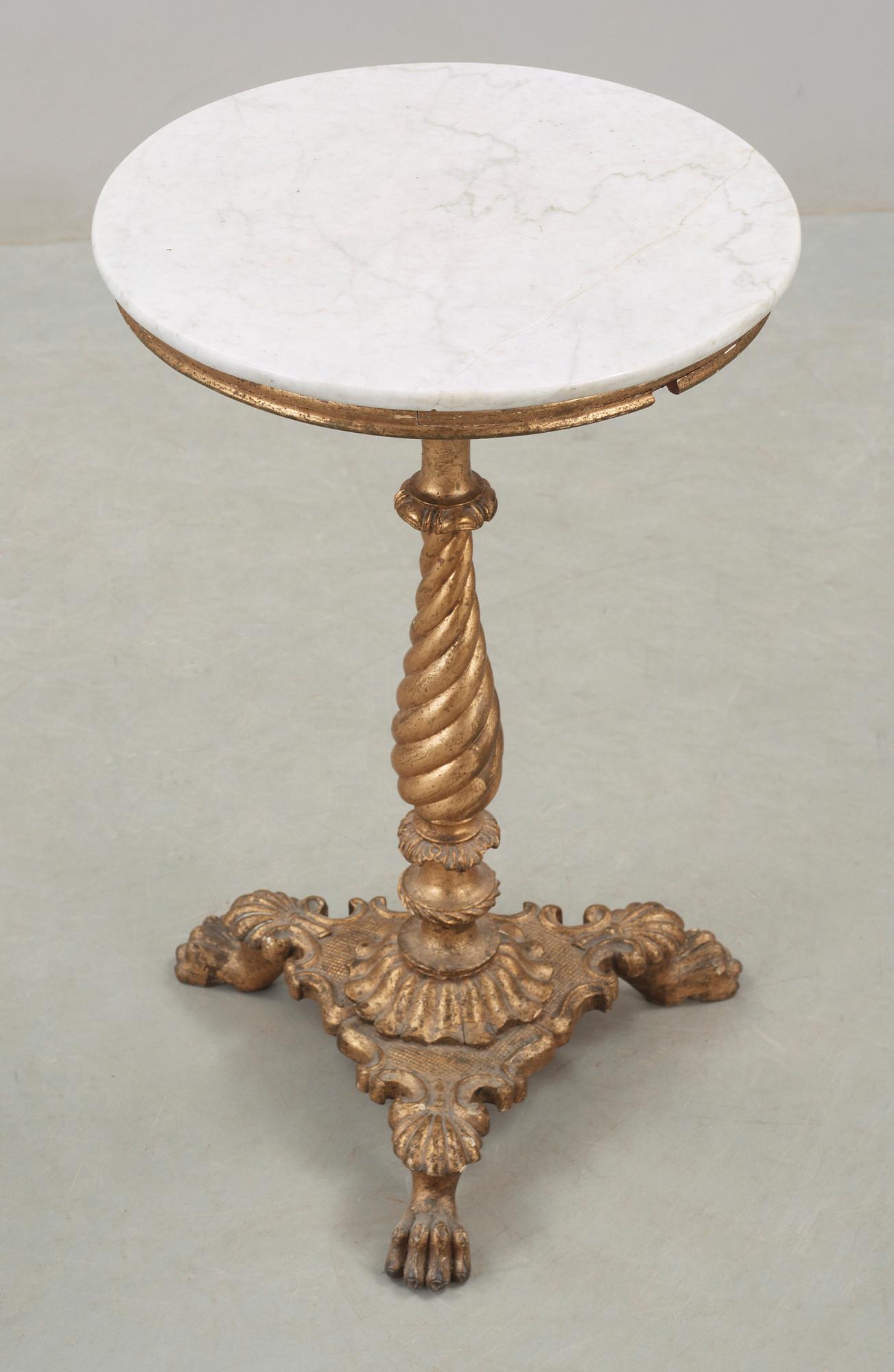 LAMPBORD, kring sekelskiftet 1900.
