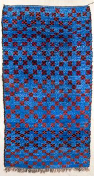 A Moroccan carpet approx 339x193 cm.