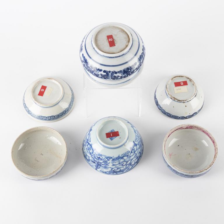 A group of blue and white Chinese porcelain, Qing dynasty, circa 1900.