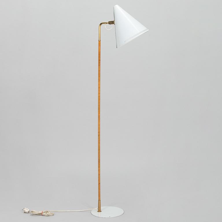 Paavo Tynell, a mid-20th century K10-10 floor lamp for Idman.