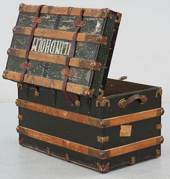 KOFFERT, 1900-talets mitt.