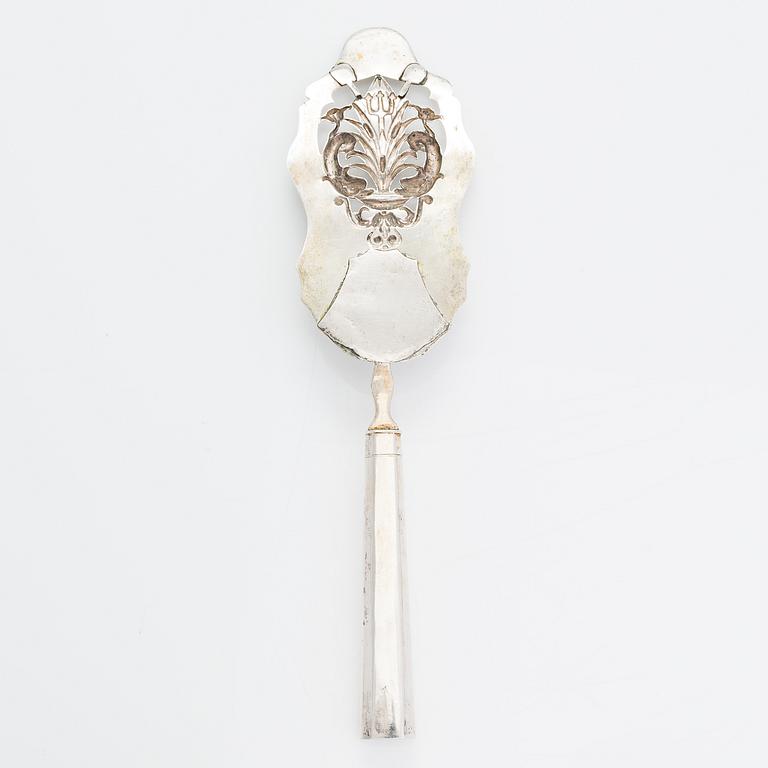 Johann Friedrich Wilhelm Borcke, fiskspade, silver, empir, Berlin (verksam 1789–1839).