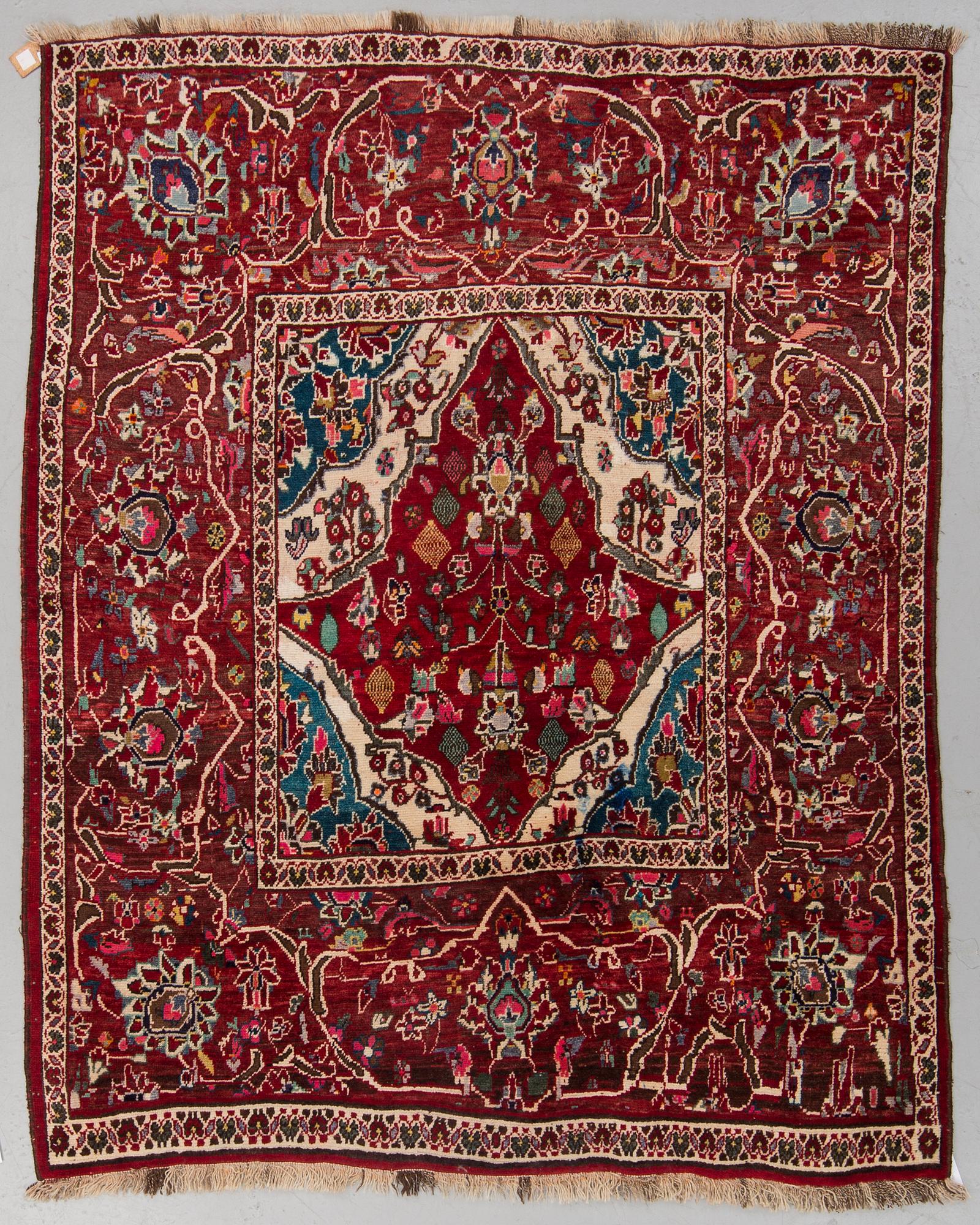 MATTO, probably a Qashqai, ca 206 x 166 cm.