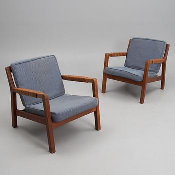 CARL GUSTAF HIORT AF ORNÄS, FÅTÖLJER, ett par, Puunveisto Oy, Finland 1950-tal.